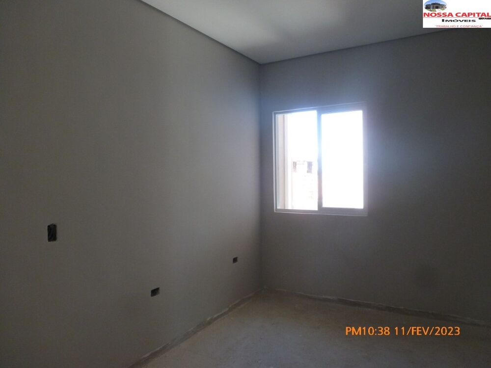 Casa à venda com 3 quartos, 120m² - Foto 2
