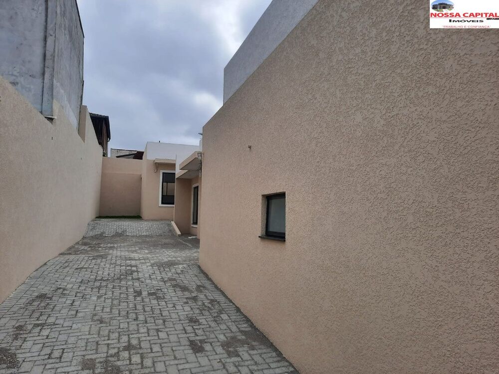 Casa à venda com 2 quartos, 55m² - Foto 2
