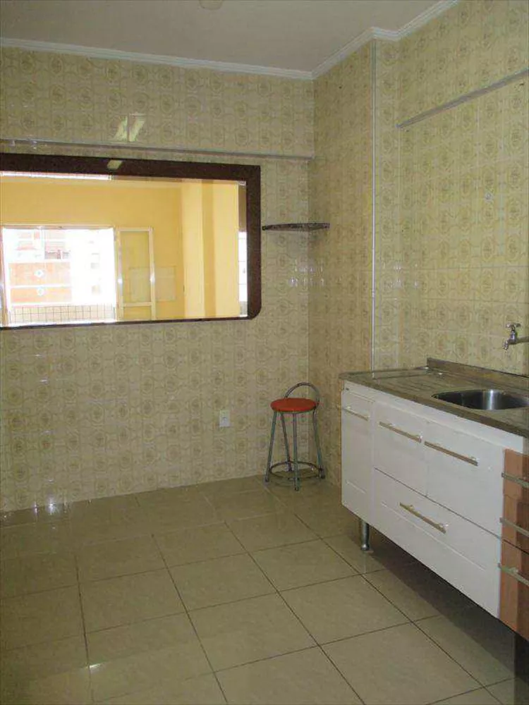 Apartamento à venda com 2 quartos, 70m² - Foto 9