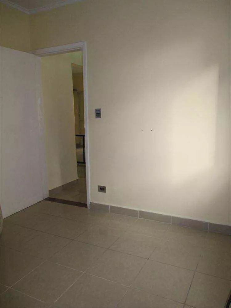 Apartamento à venda com 2 quartos, 70m² - Foto 12