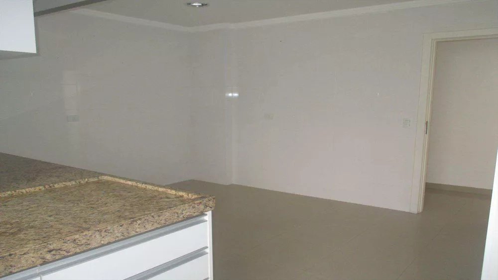 Apartamento à venda com 3 quartos, 149m² - Foto 8