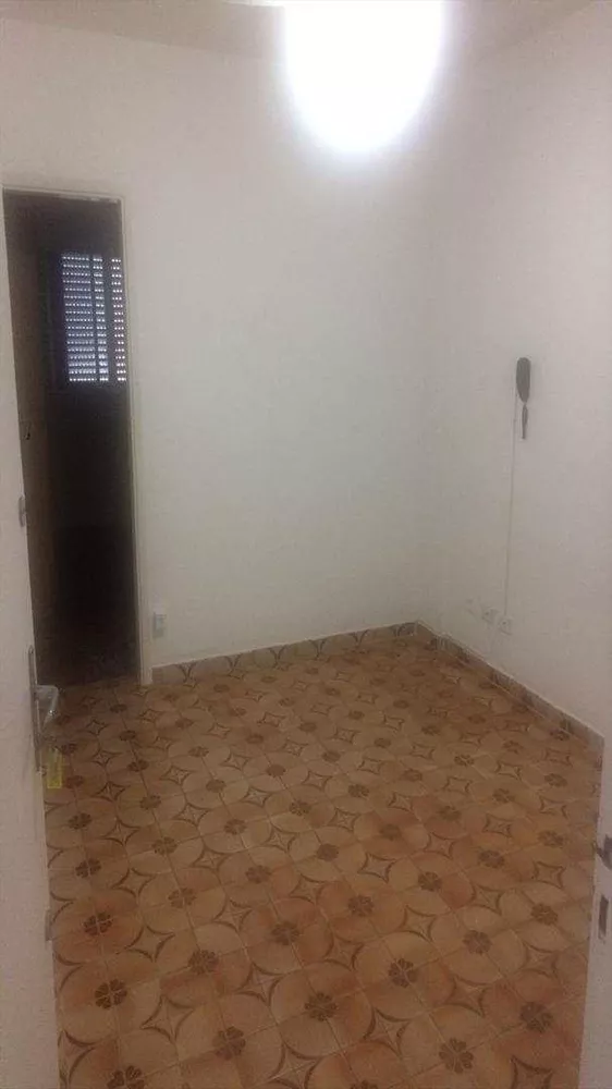 Apartamento à venda com 1 quarto, 50m² - Foto 2