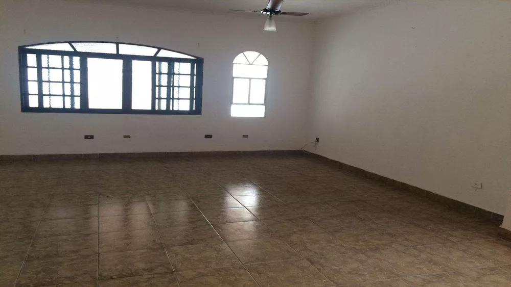 Casa, 5 quartos, 150 m² - Foto 4