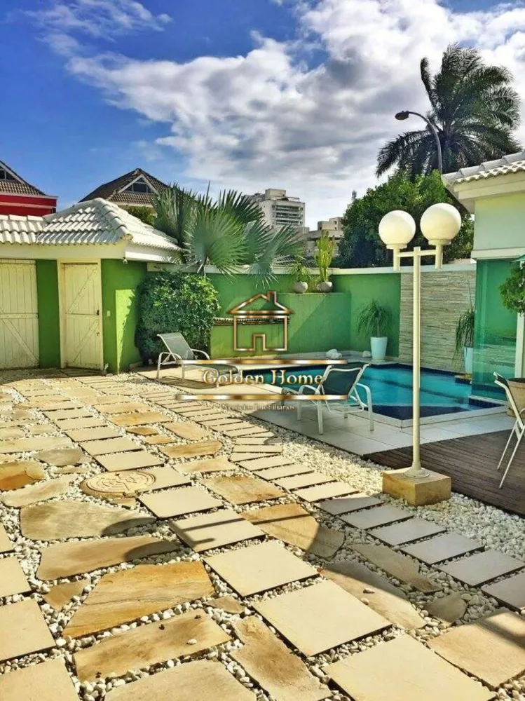 Casa, 4 quartos, 275 m² - Foto 1