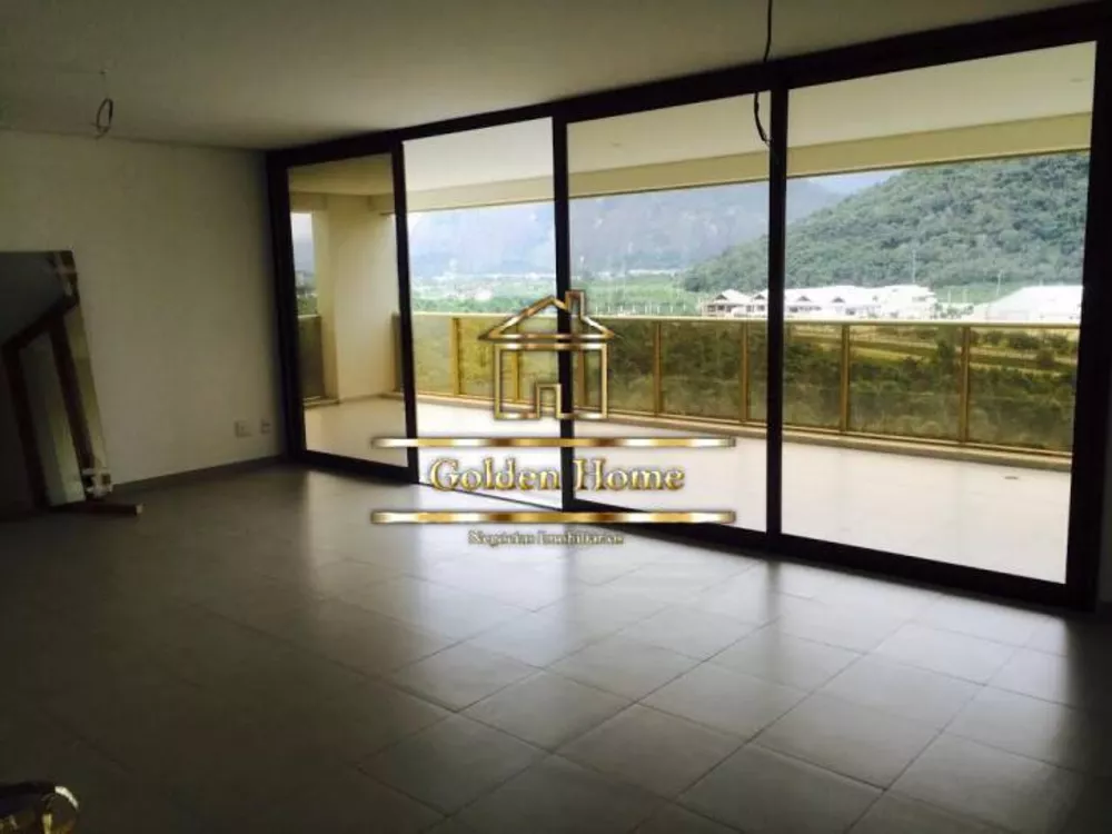 Apartamento à venda com 4 quartos, 217m² - Foto 1