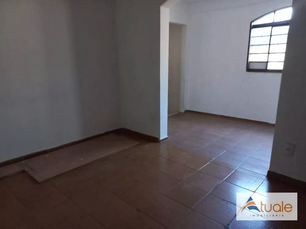 Casa à venda com 6 quartos, 200m² - Foto 4