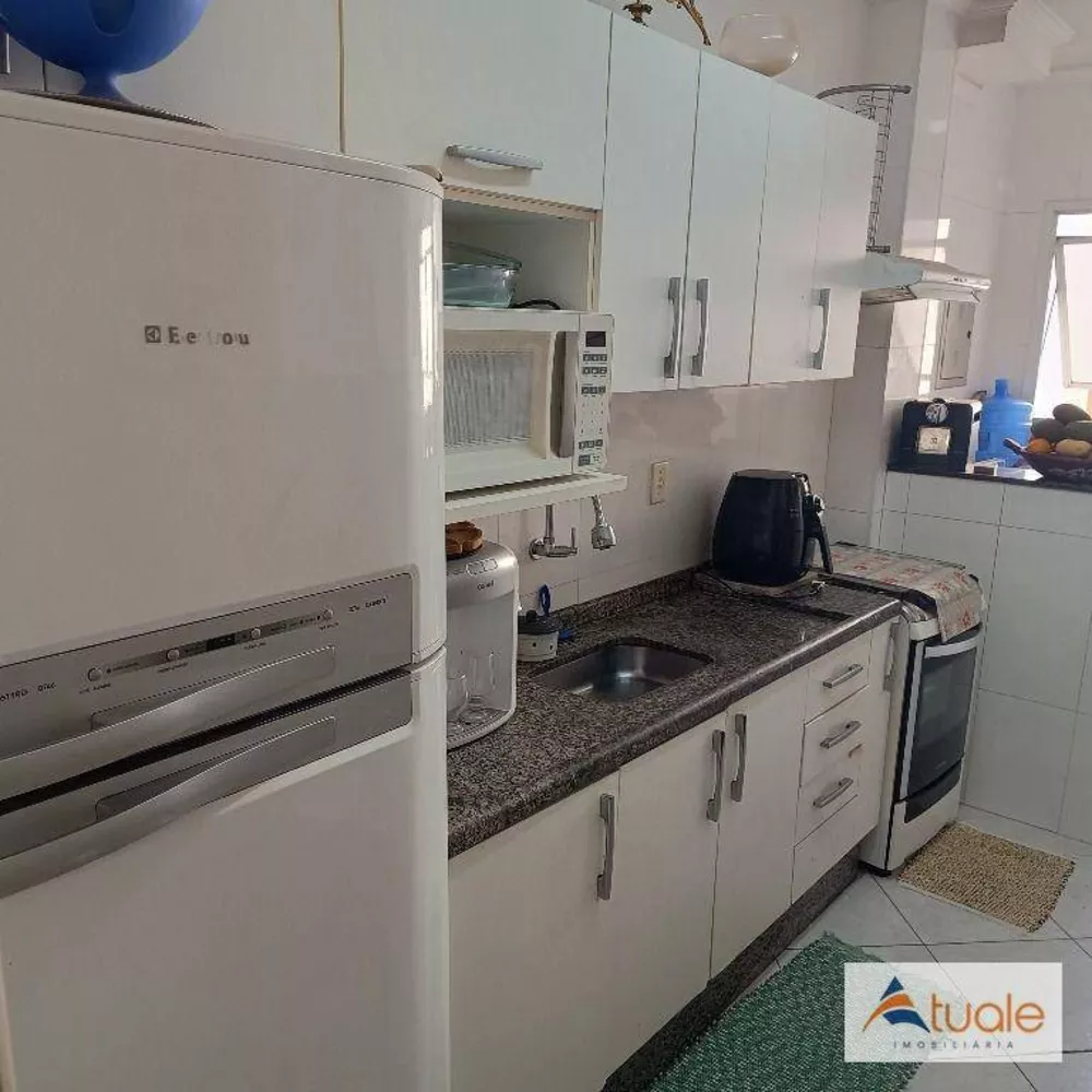 Apartamento à venda com 3 quartos, 81m² - Foto 2