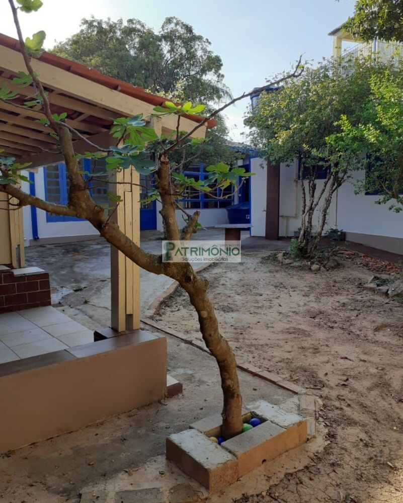 Casa à venda com 2 quartos, 243m² - Foto 12