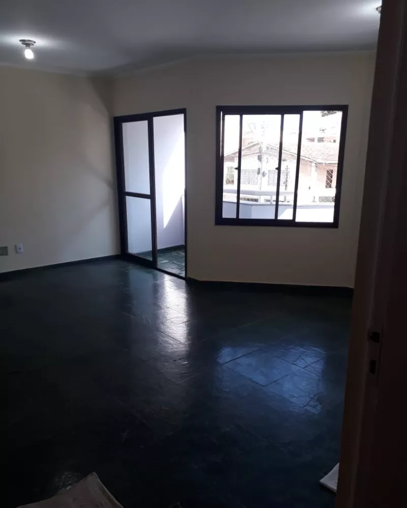 Apartamento à venda com 3 quartos, 95m² - Foto 4