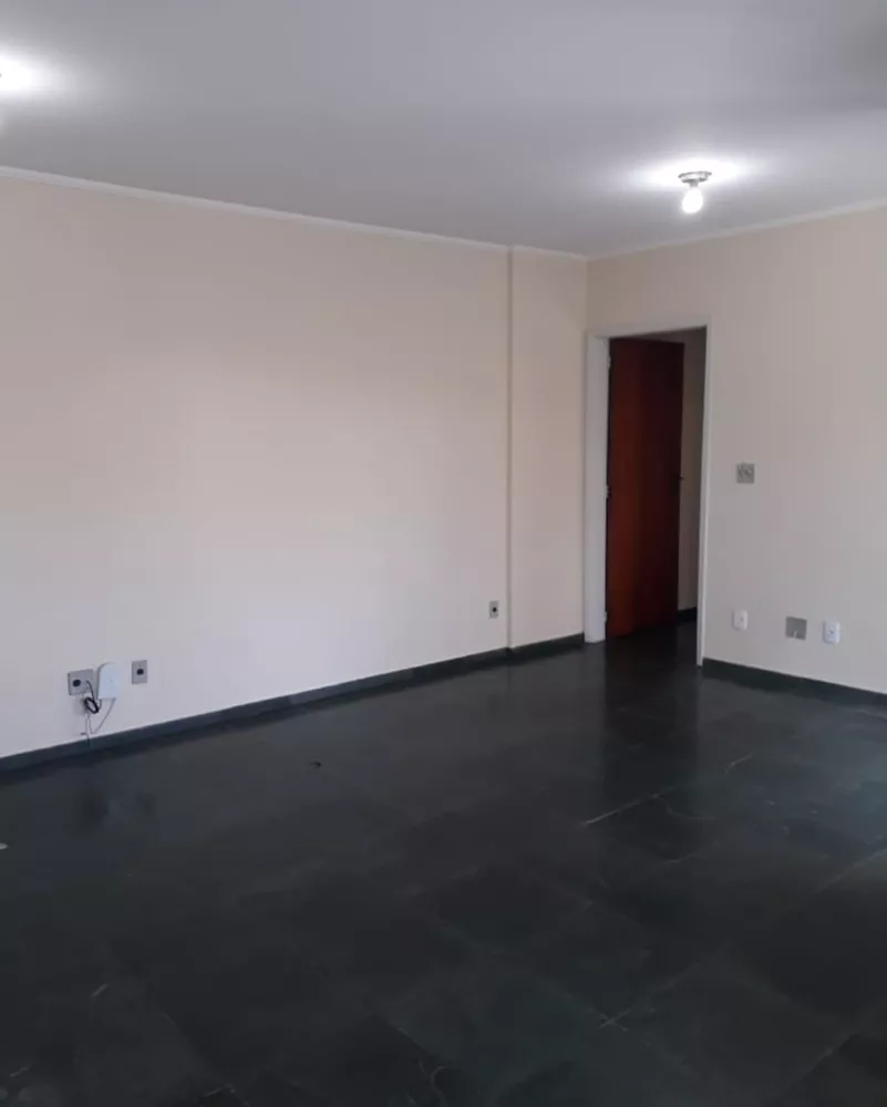 Apartamento à venda com 3 quartos, 95m² - Foto 1