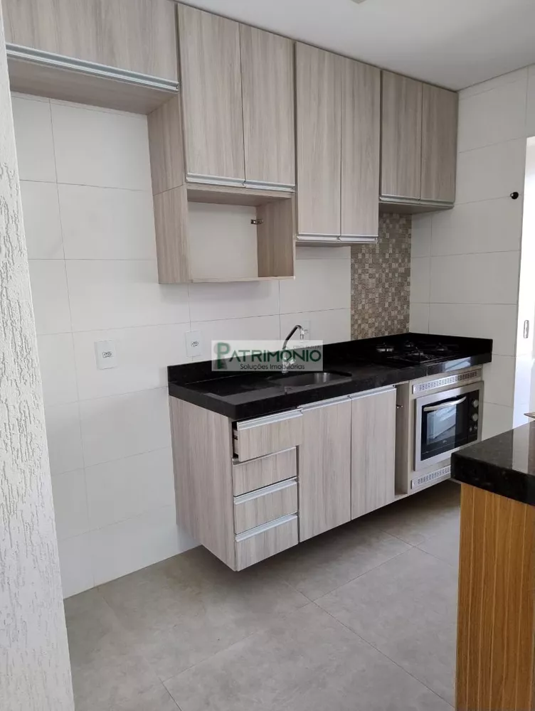 Apartamento à venda com 2 quartos, 70m² - Foto 4