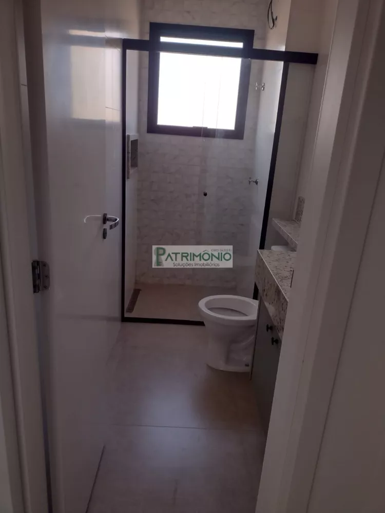 Apartamento para alugar com 2 quartos, 40m² - Foto 4