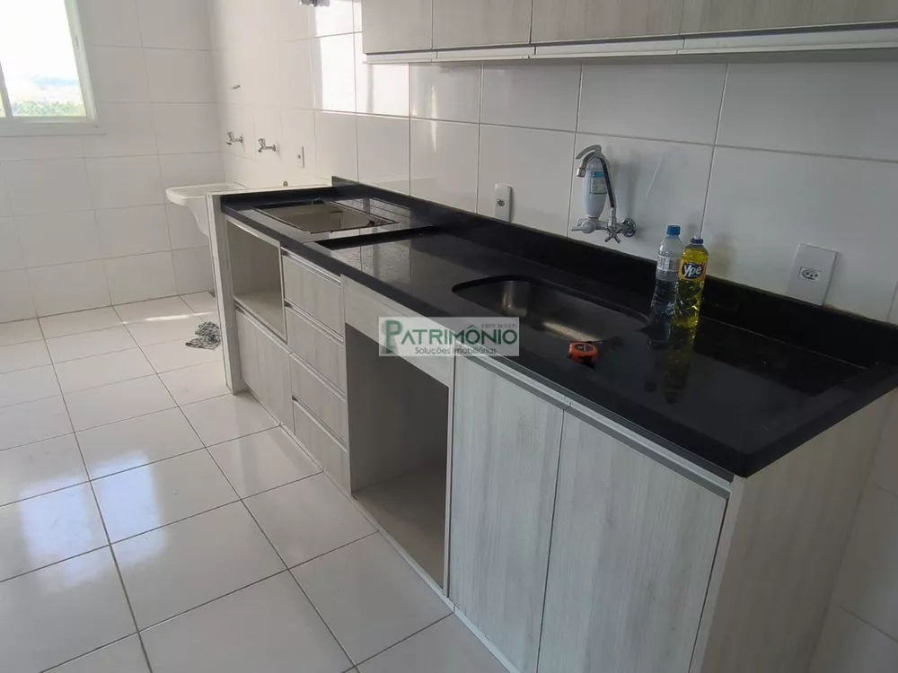 Apartamento à venda com 2 quartos, 72m² - Foto 1