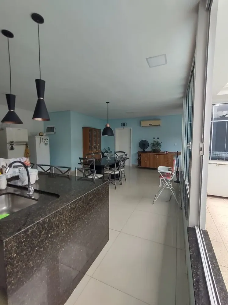 Casa, 5 quartos, 234 m² - Foto 3