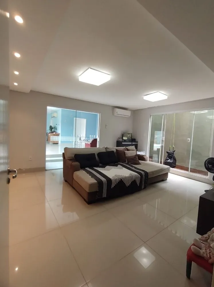 Casa, 5 quartos, 234 m² - Foto 2