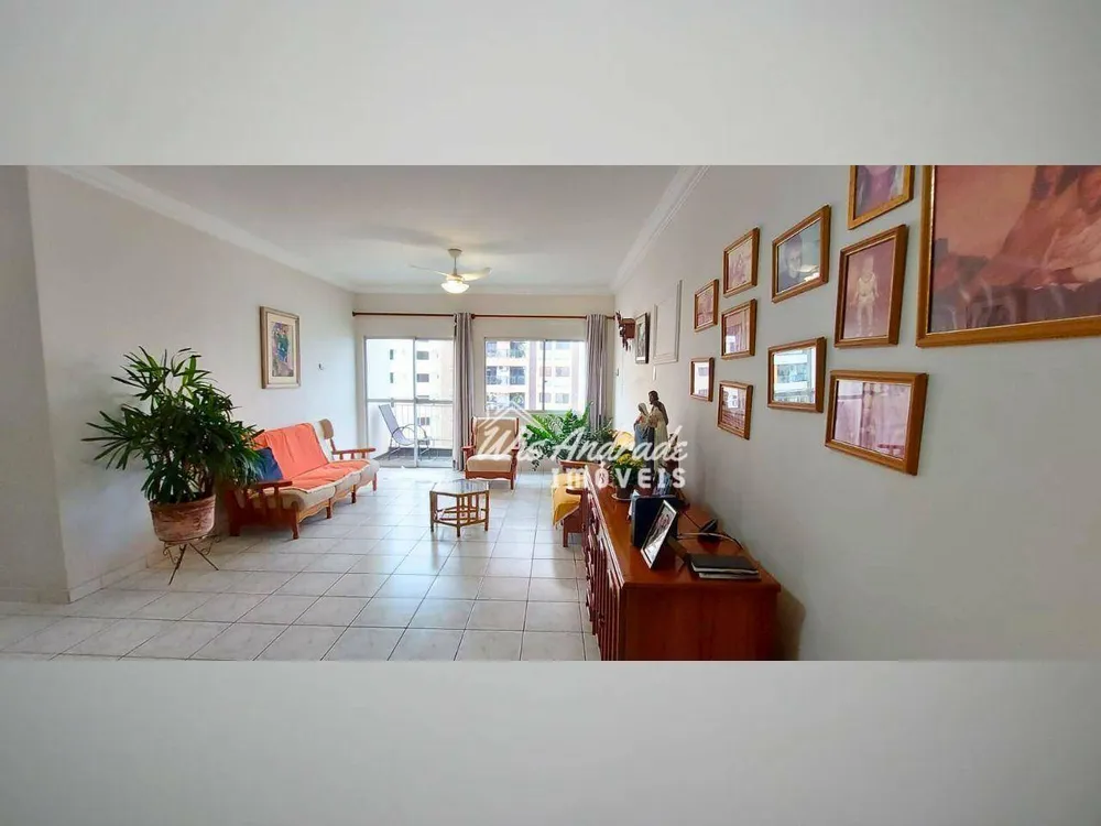 Apartamento, 3 quartos, 204 m² - Foto 2