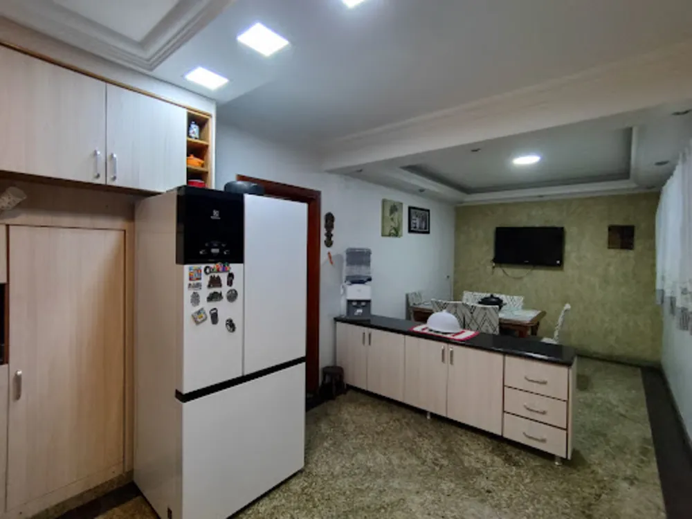 Sobrado, 3 quartos, 279 m² - Foto 1