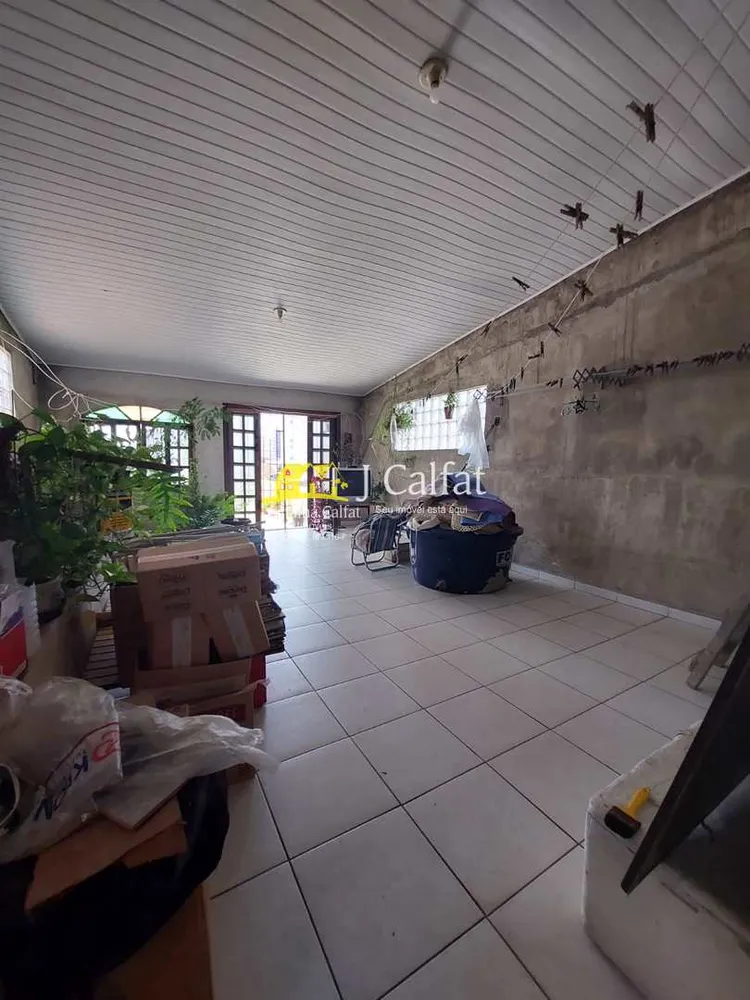 Casa, 3 quartos, 235 m² - Foto 3