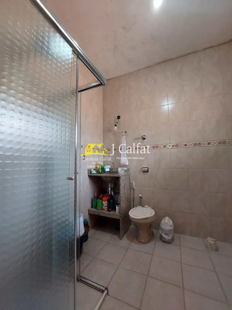 Casa, 3 quartos, 235 m² - Foto 1