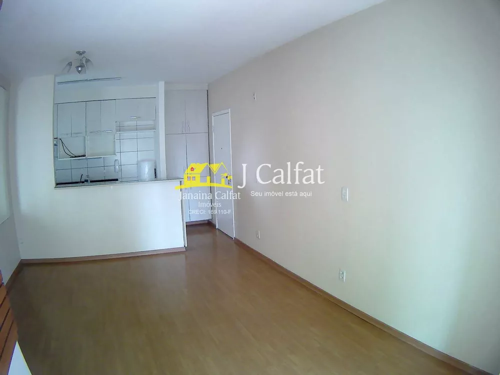 Apartamento à venda com 3 quartos, 74m² - Foto 2