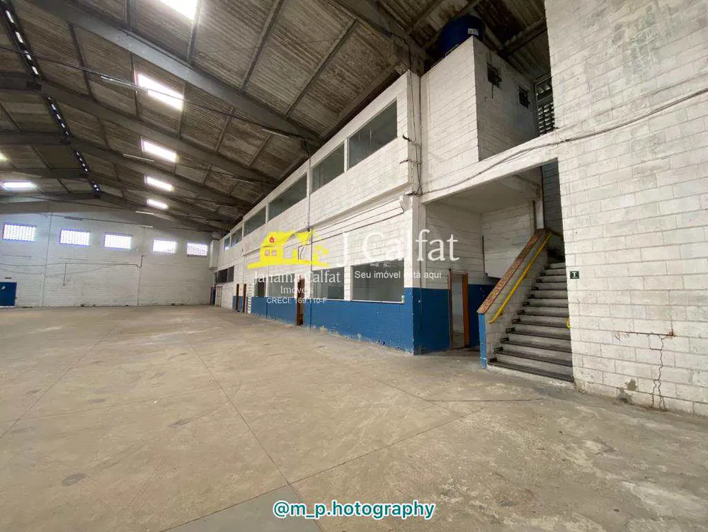 Depósito-Galpão, 2600 m² - Foto 2