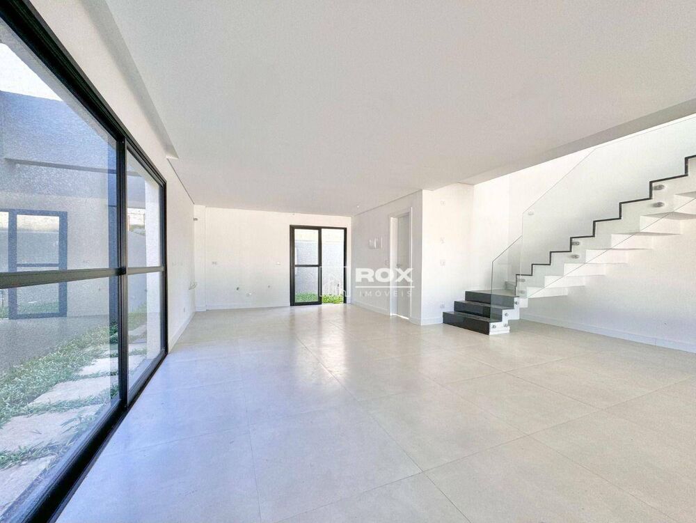 Casa de Condomínio à venda com 3 quartos, 130m² - Foto 1
