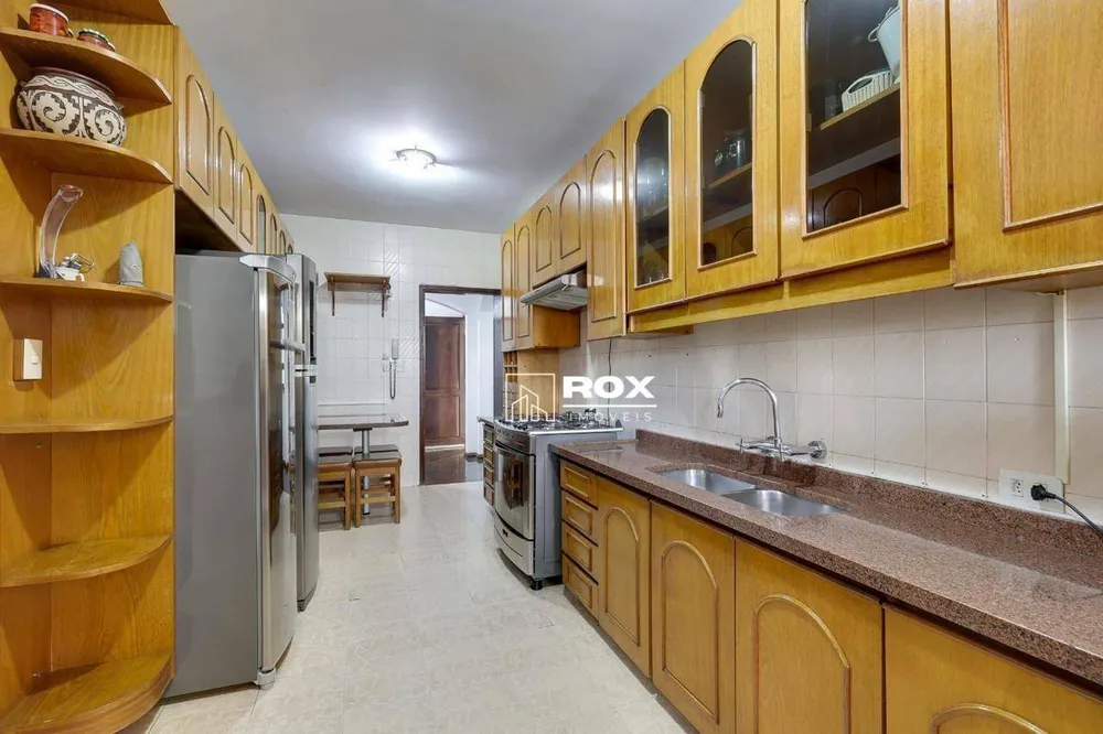 Casa, 4 quartos, 308 m² - Foto 1