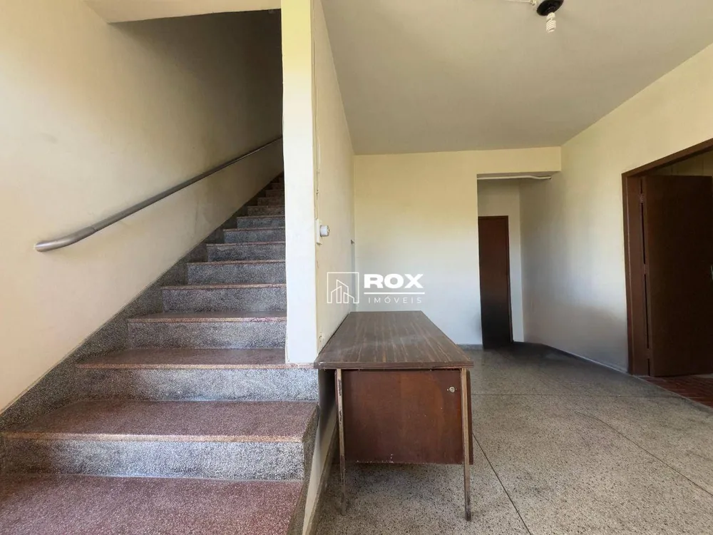 Casa, 6 quartos, 400 m² - Foto 3