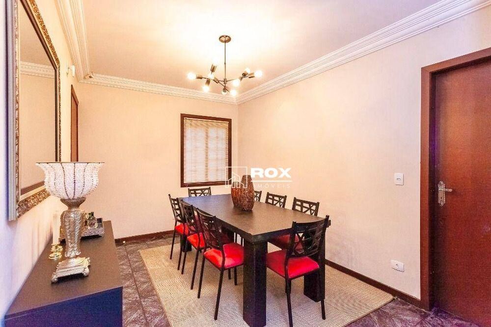 Casa, 3 quartos, 175 m² - Foto 1