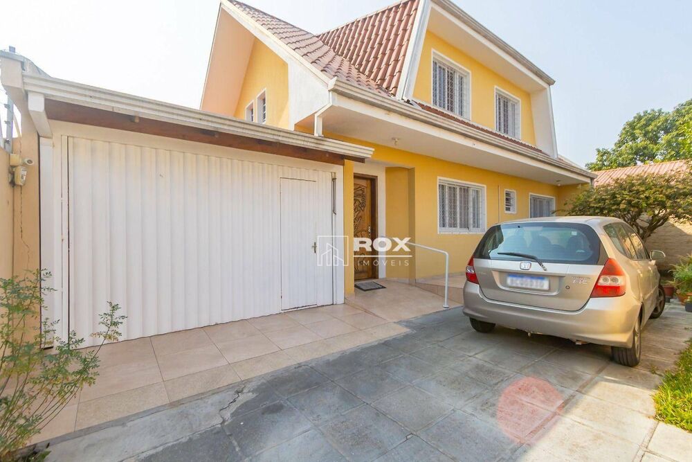 Casa à venda com 4 quartos, 183m² - Foto 2