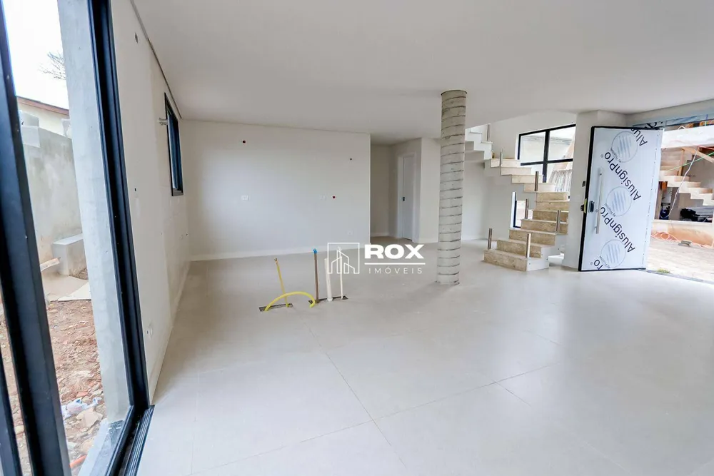 Sobrado, 3 quartos, 234 m² - Foto 1