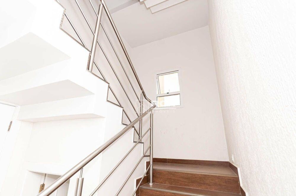 Casa de Condomínio à venda com 4 quartos, 354m² - Foto 1