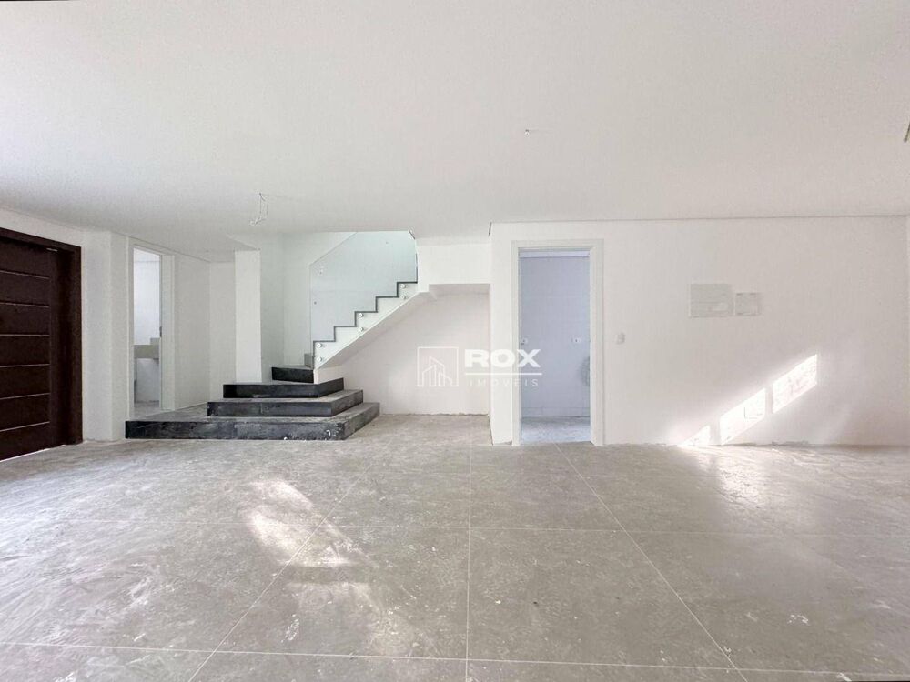 Casa de Condomínio à venda com 3 quartos, 150m² - Foto 2