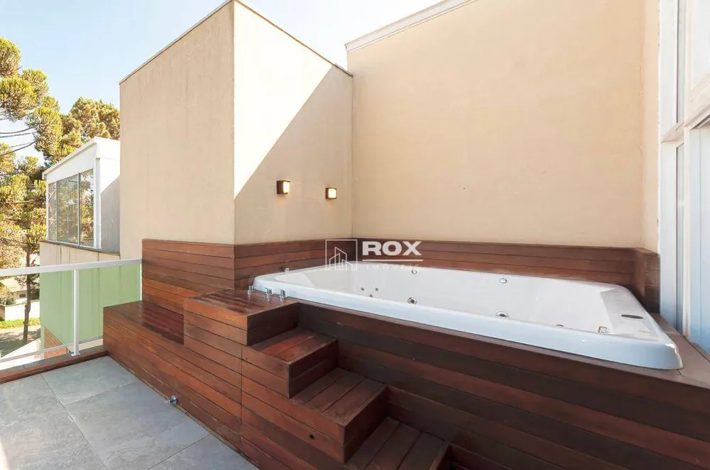 Cobertura, 3 quartos, 218 m² - Foto 3