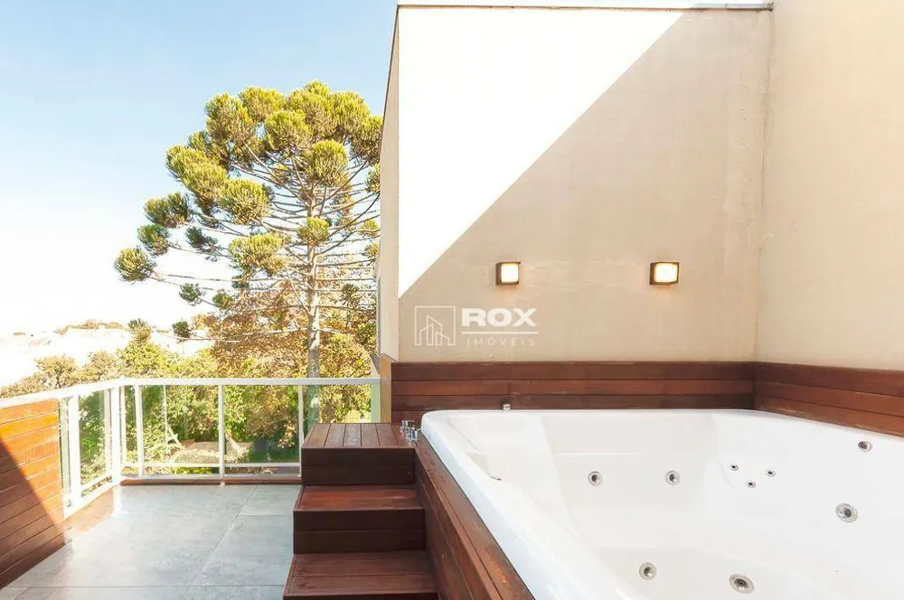 Cobertura, 3 quartos, 218 m² - Foto 1