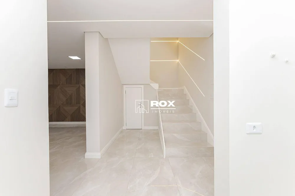 Sobrado, 3 quartos, 179 m² - Foto 1