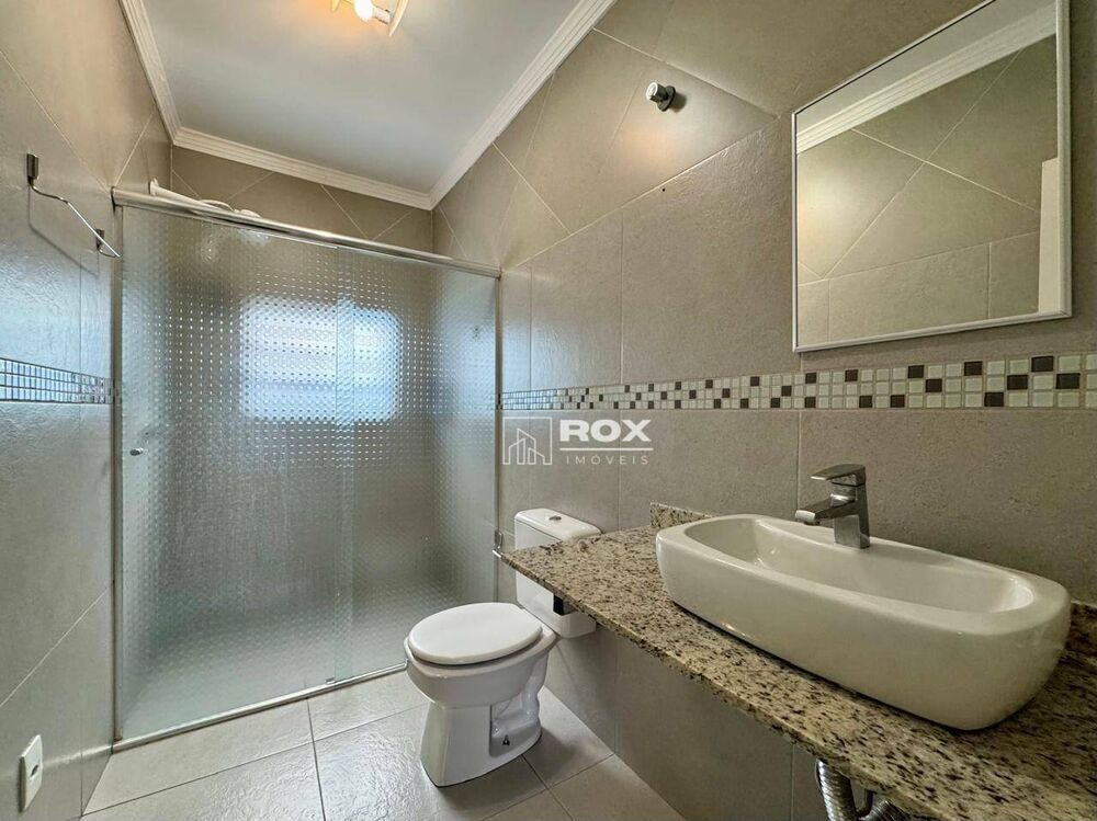 Casa à venda com 4 quartos, 110m² - Foto 4