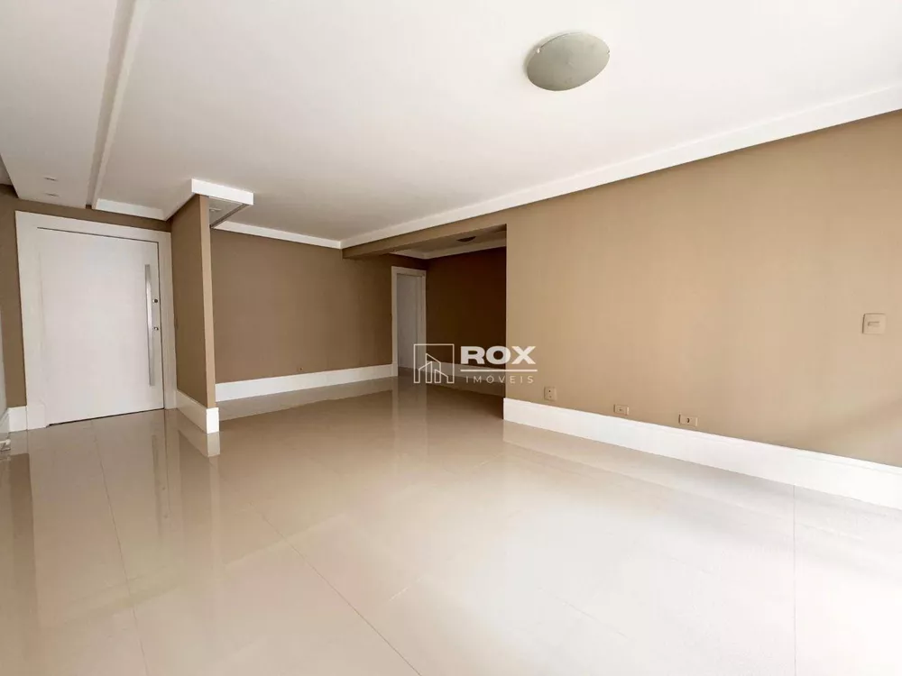 Apartamento para alugar com 3 quartos, 217m² - Foto 5