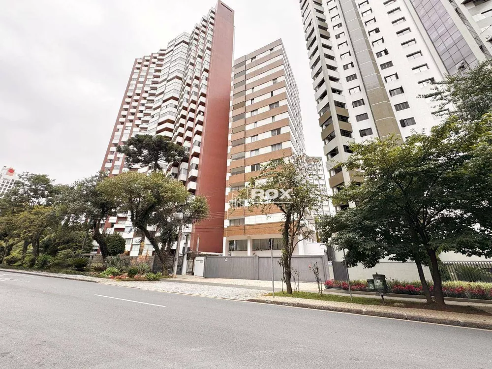 Apartamento para alugar com 3 quartos, 217m² - Foto 8