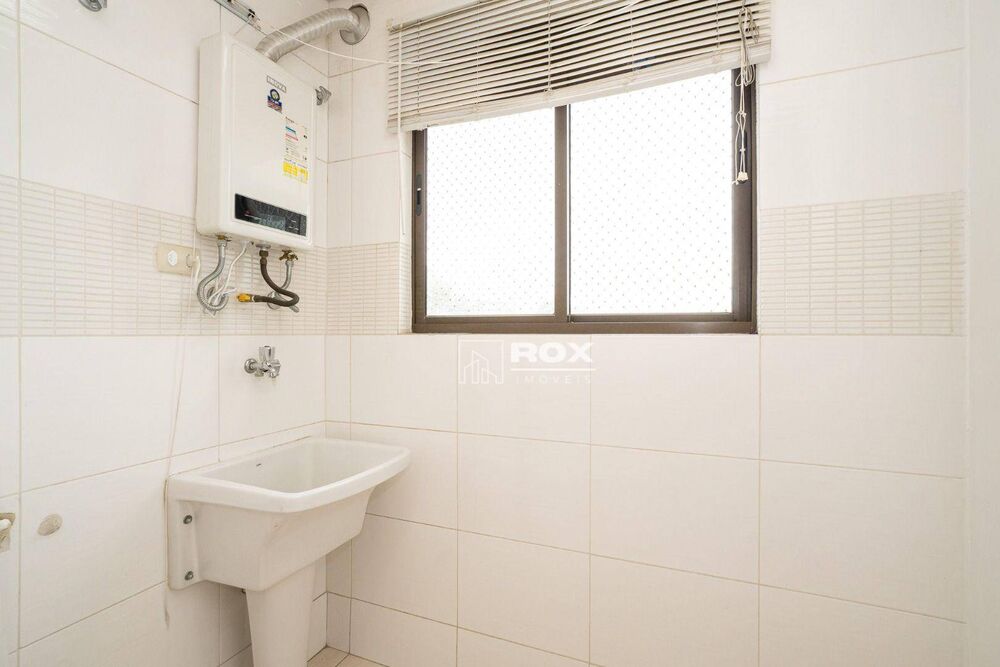 Apartamento à venda com 2 quartos, 67m² - Foto 3