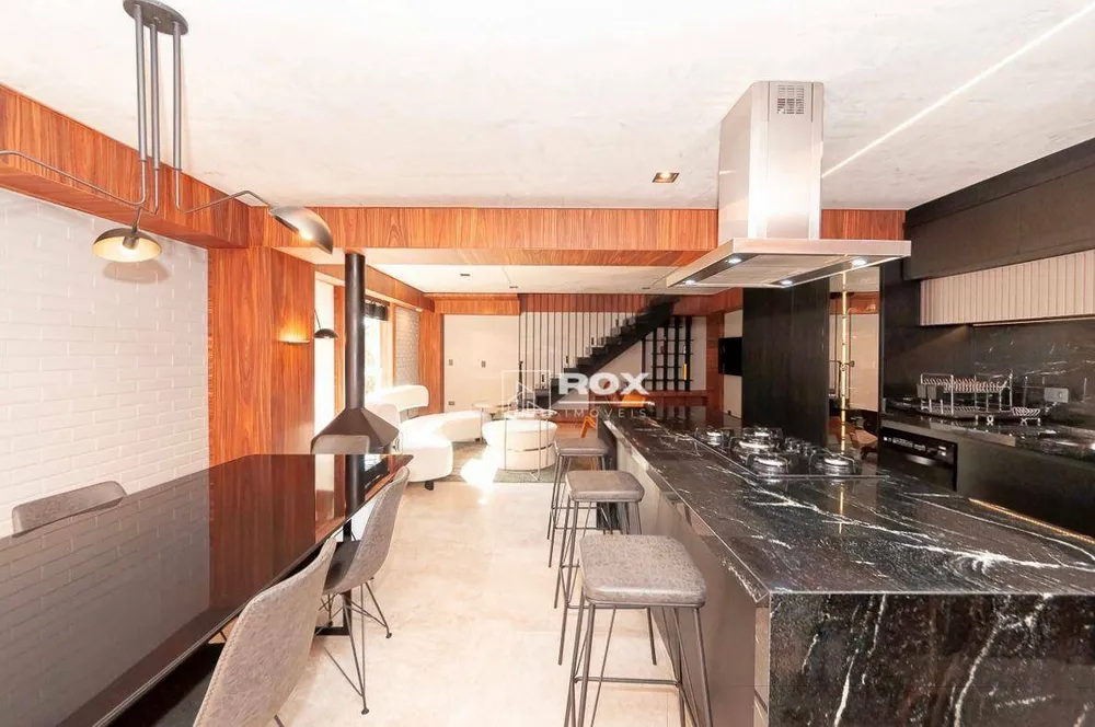 Cobertura, 3 quartos, 218 m² - Foto 4