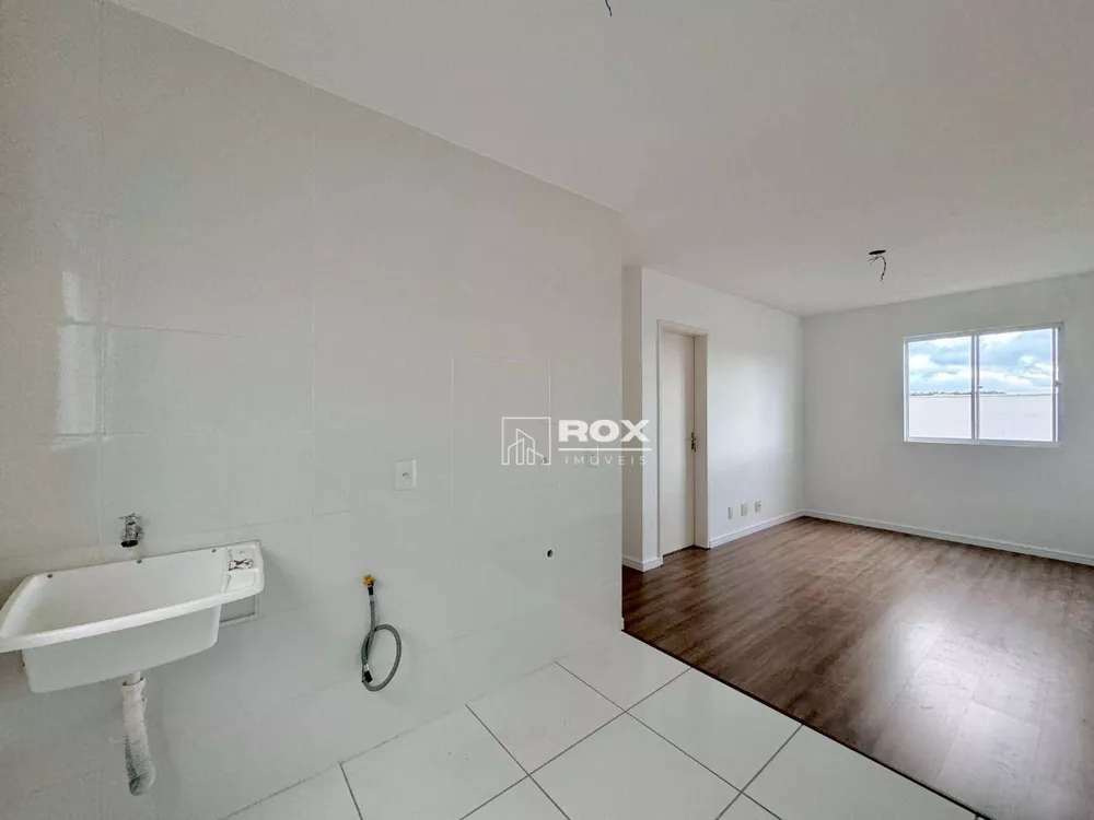 Apartamento à venda com 2 quartos, 45m² - Foto 3