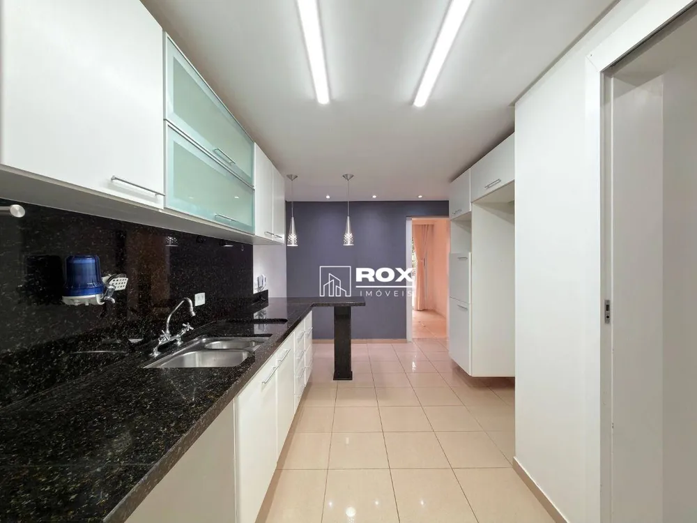 Casa, 6 quartos, 240 m² - Foto 5