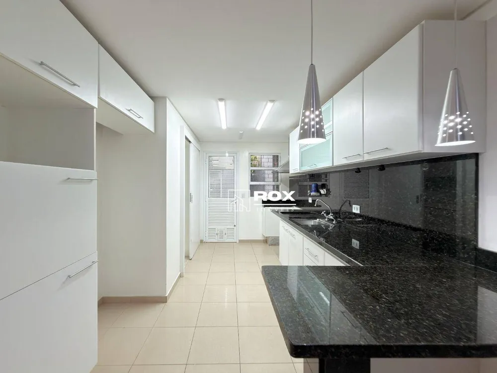 Casa, 6 quartos, 240 m² - Foto 4