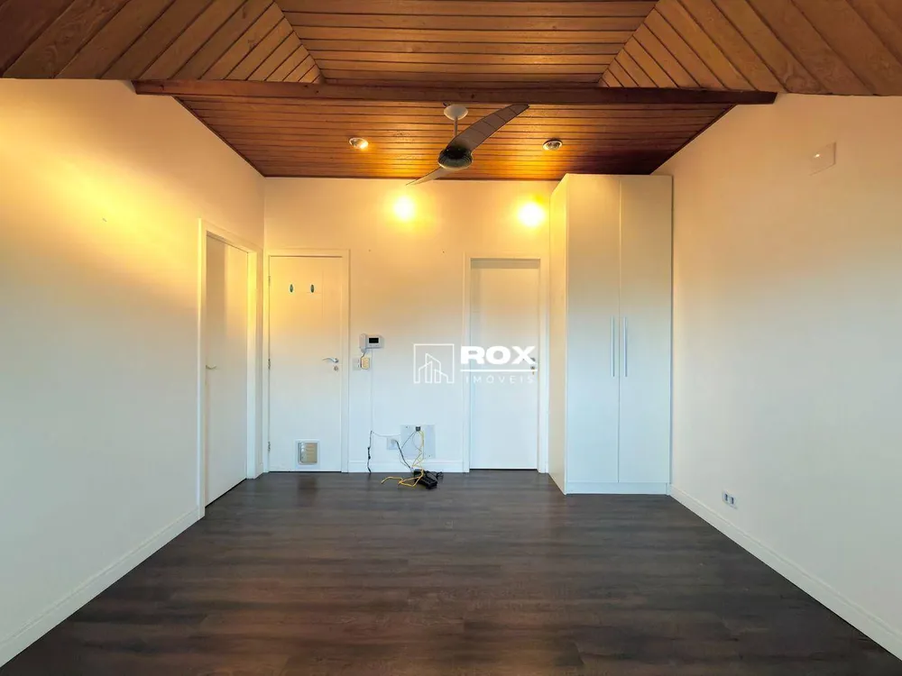 Casa, 6 quartos, 240 m² - Foto 11