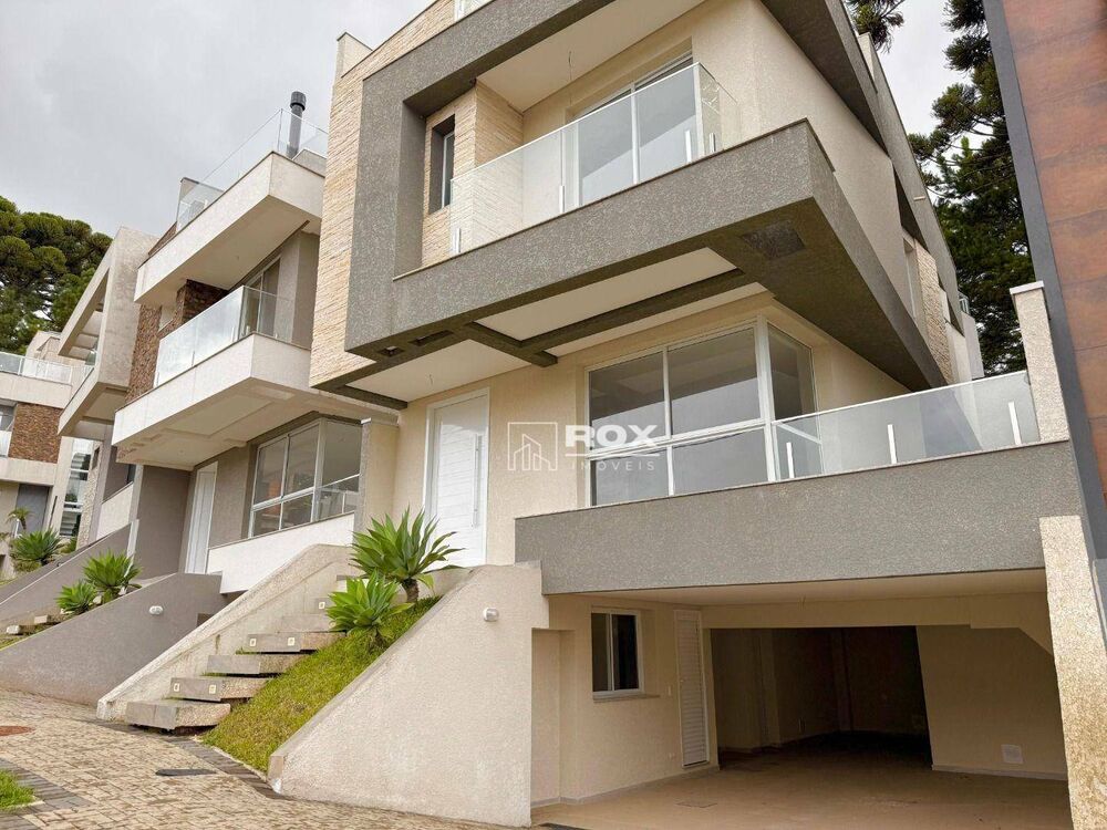 Casa de Condomínio à venda com 3 quartos, 211m² - Foto 2