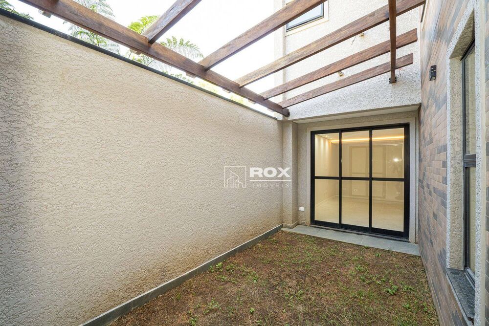Sobrado à venda com 3 quartos, 202m² - Foto 3