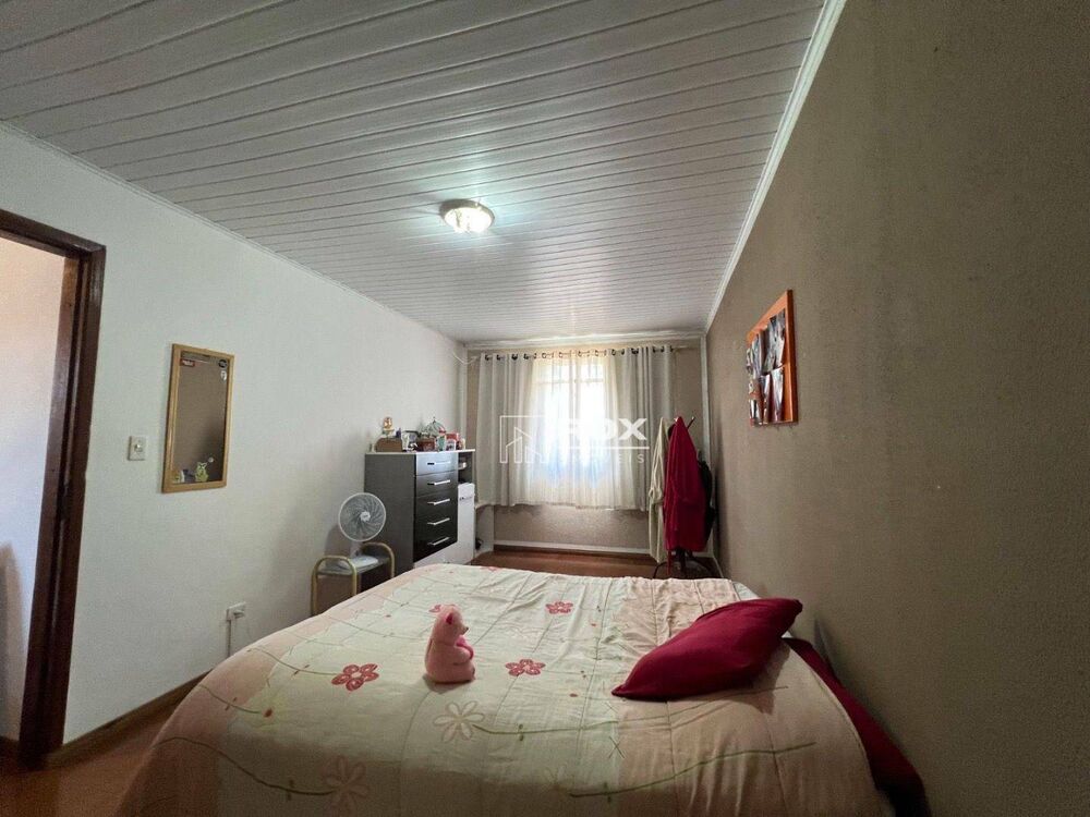 Sobrado à venda com 4 quartos, 200m² - Foto 3