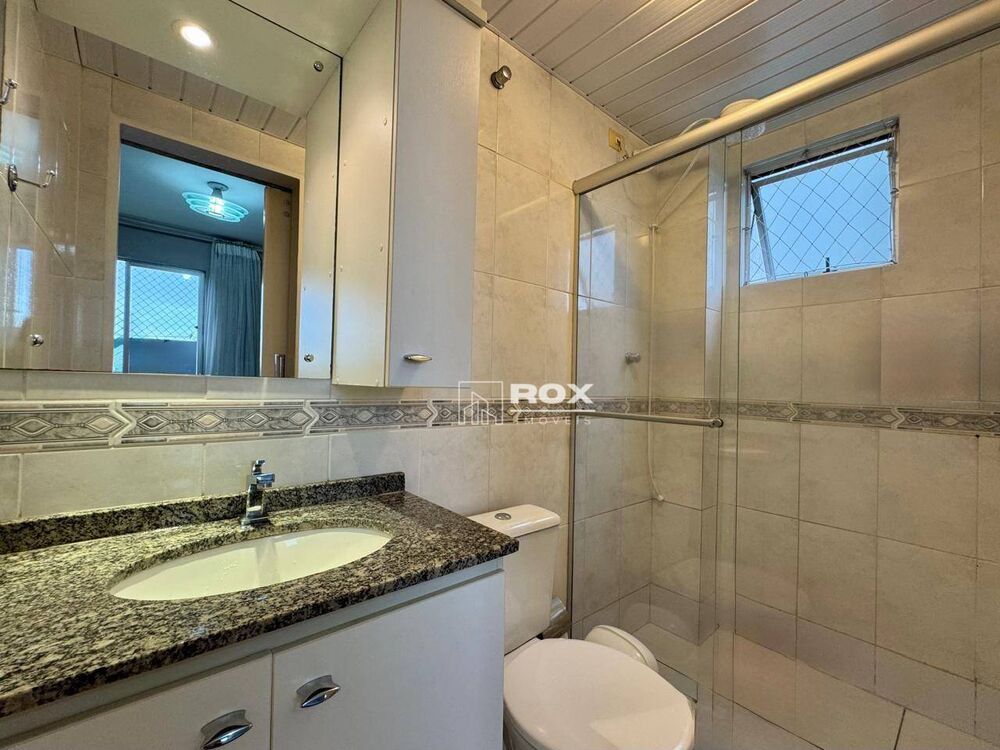 Apartamento à venda com 3 quartos, 75m² - Foto 1