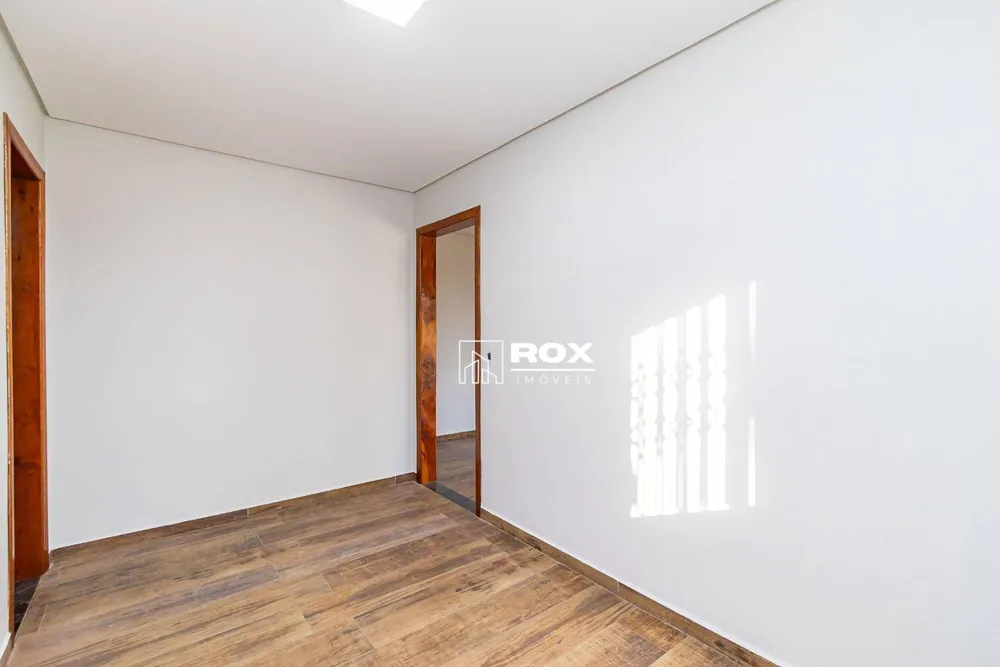 Casa, 3 quartos, 247 m² - Foto 3